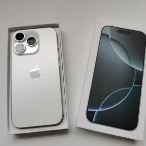 iPhone 16 Pro - Thumbnail Image 3